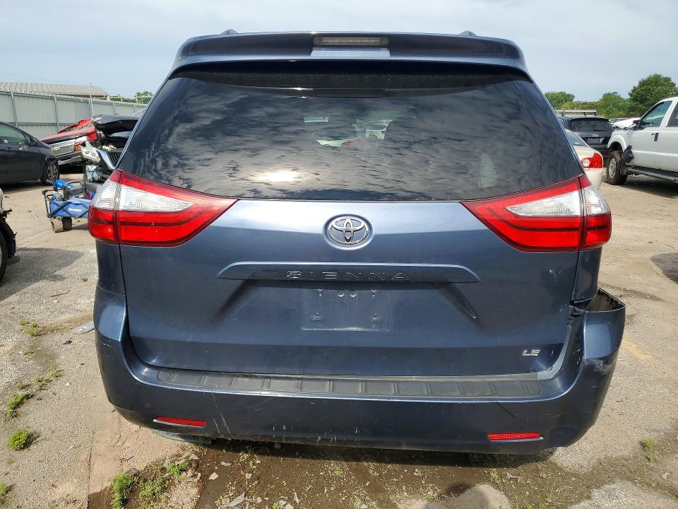 Photo 6 from auction – 2017 TOYOTA SIENNA with VIN 5TDKZ3DC4HS827271