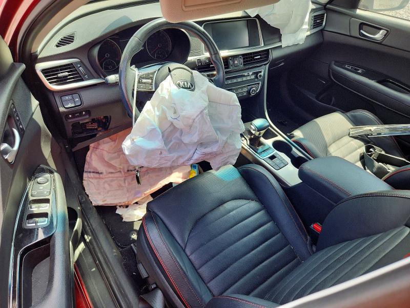Photo 8 from auction – 2019 KIA OPTIMA with VIN 5XXGW4L28KG285856