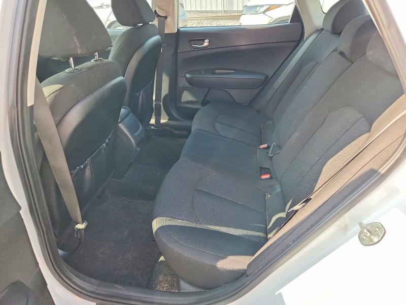 Photo 10 from auction – 2018 KIA OPTIMA with VIN 5XXGT4L32JG273993