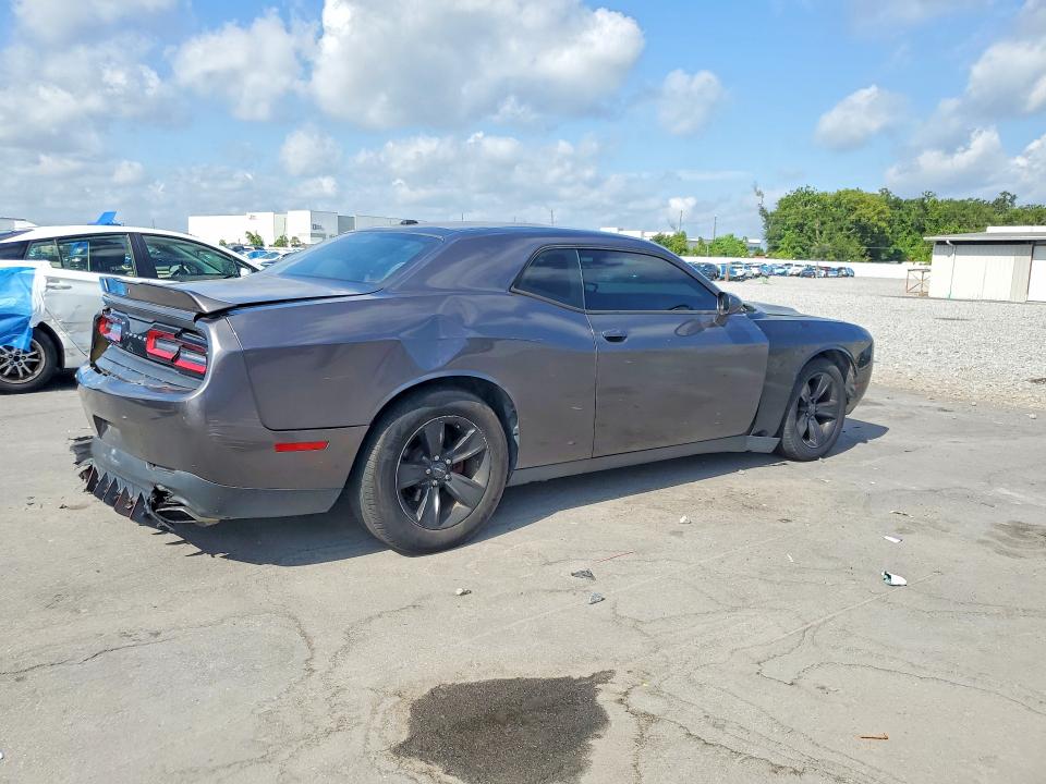 Photo 3 from auction – 2018 DODGE CHALLENGER with VIN 2C3CDZAGXJH245374