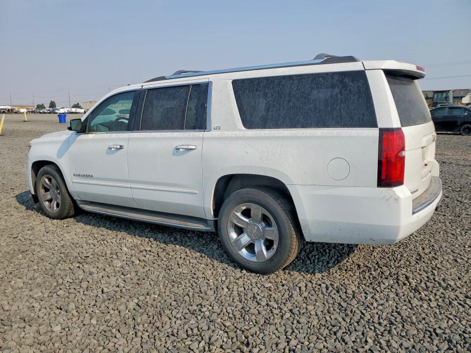 Photo 2 from auction – 2015 CHEVROLET SUBURBAN with VIN 1GNSKKKC0FR186852