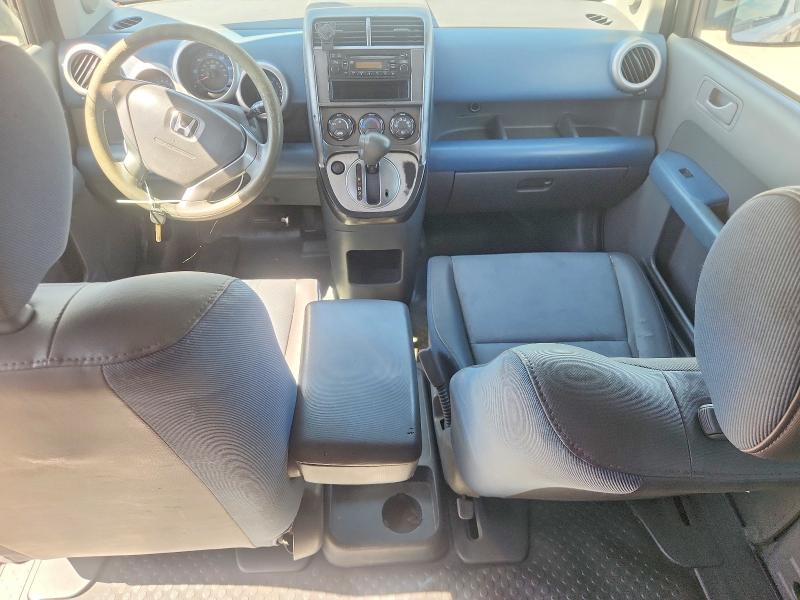Foto 8 de la subasta – 2004 HONDA ELEMENT con VIN 5J6YH183X4L001848