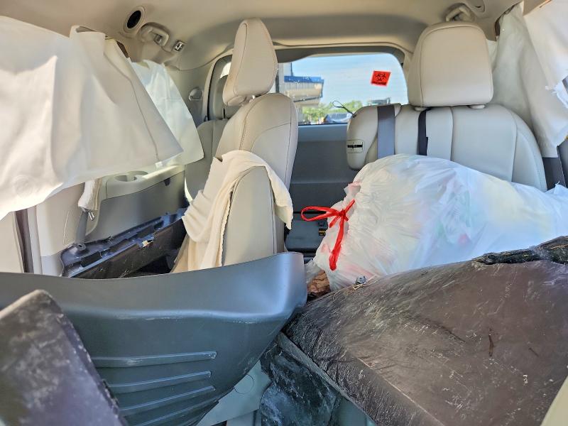 Photo 10 from auction – 2013 TOYOTA SIENNA with VIN 5TDYK3DC5DS335888
