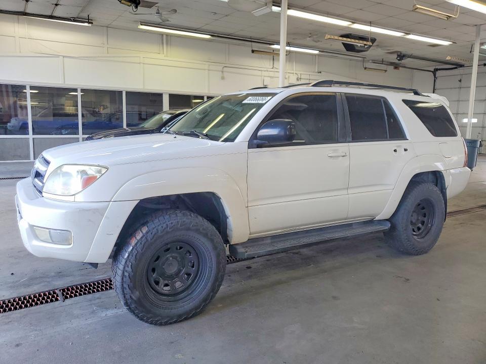 TOYOTA 4RUNNER 2005 con VIN JTEZU14R158029683 - Foto de la subasta