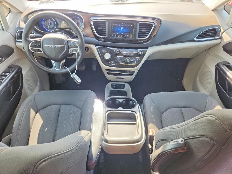 Photo 8 from auction – 2019 CHRYSLER PACIFICA with VIN 2C4RC1FG0KR594252