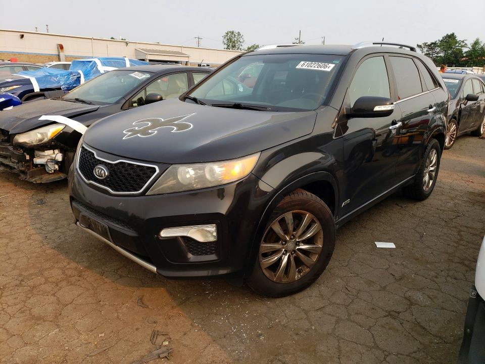 KIA SORENTO 2011 with VIN 5XYKWDA23BG095228 - Photo from auction