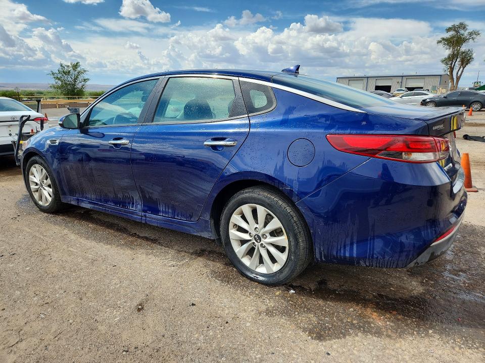 Photo 2 from auction – 2018 KIA OPTIMA with VIN 5XXGT4L34JG242423