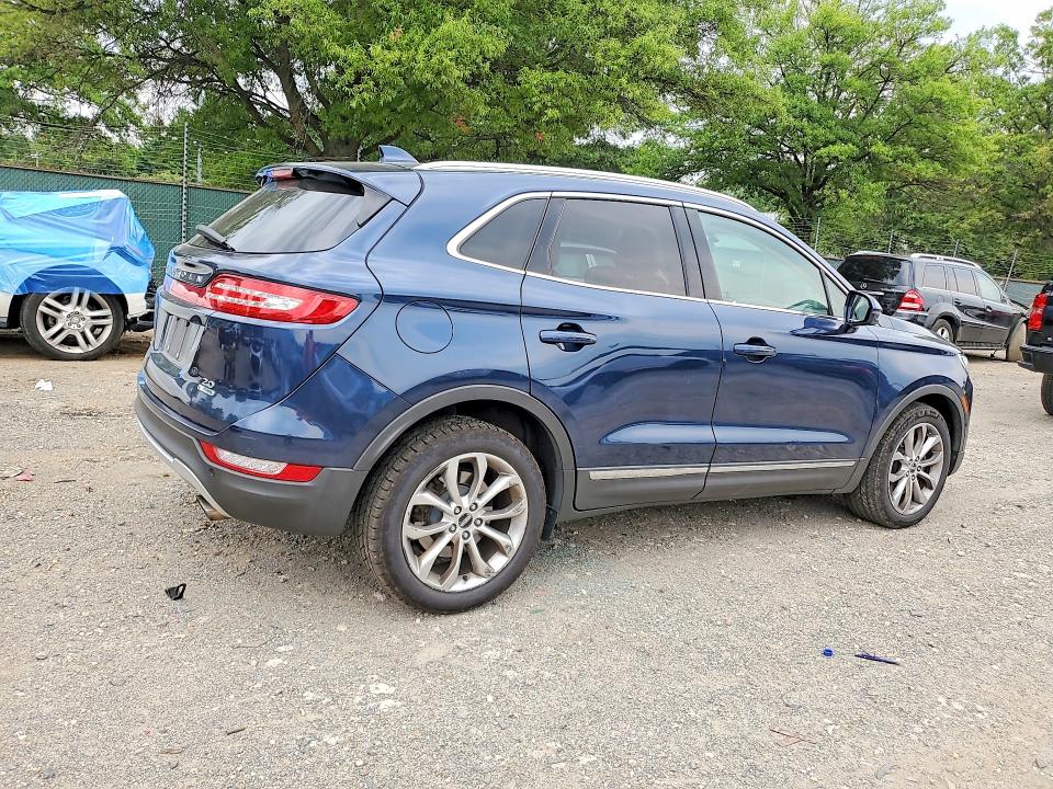 Photo 3 from auction – 2016 LINCOLN MKC with VIN 5LMCJ2C96GUJ31235