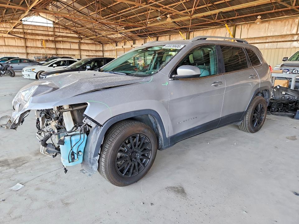 JEEP CHEROKEE 2019 with VIN 1C4PJLLB0KD202889 - Photo from auction