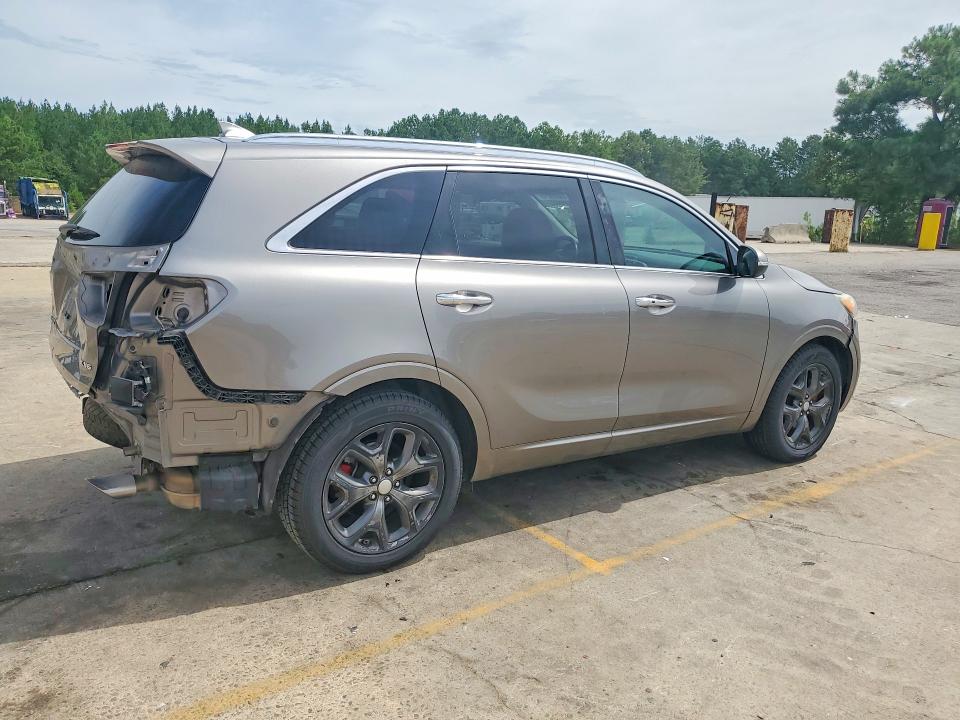 Photo 3 from auction – 2016 KIA SORENTO with VIN 5XYPK4A58GG002741