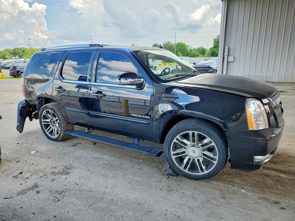 Photo 4 from auction – 2014 CADILLAC ESCALADE with VIN 1GYS4CEF2ER155433