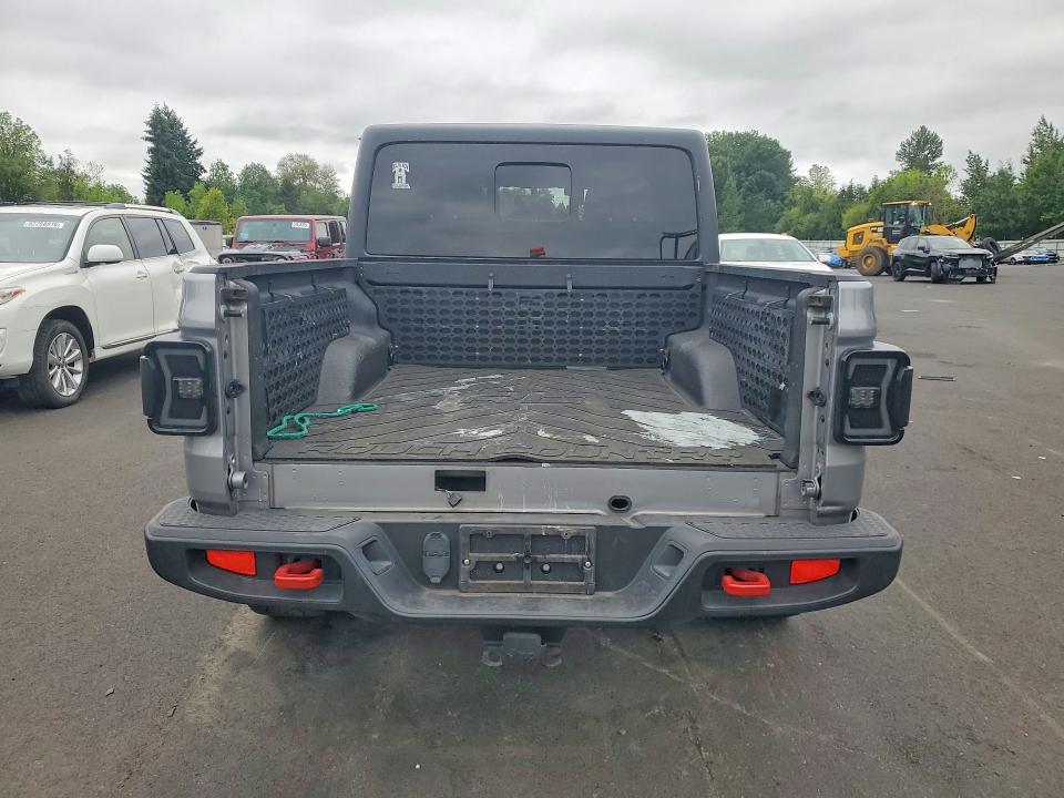 Photo 6 from auction – 2020 JEEP GLADIATOR with VIN 1C6HJTAG4LL135893