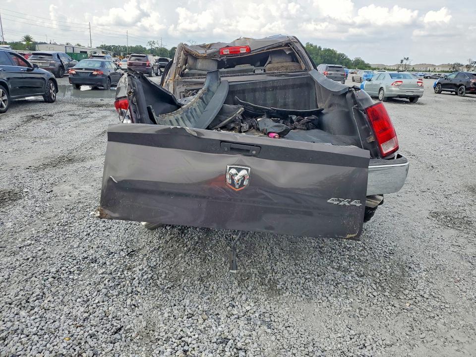 Photo 6 from auction – 2015 RAM 1500 with VIN 1C6RR7ST4FS673309