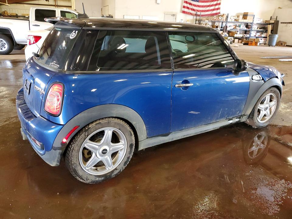 Photo 3 from auction – 2012 MINI COOPER with VIN WMWSV3C51CTY27198
