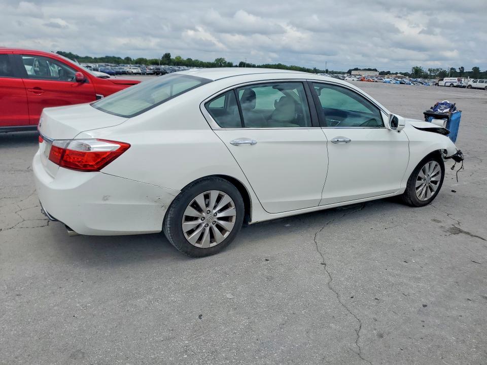 Photo 3 from auction – 2013 HONDA ACCORD with VIN 1HGCR2F80DA055335
