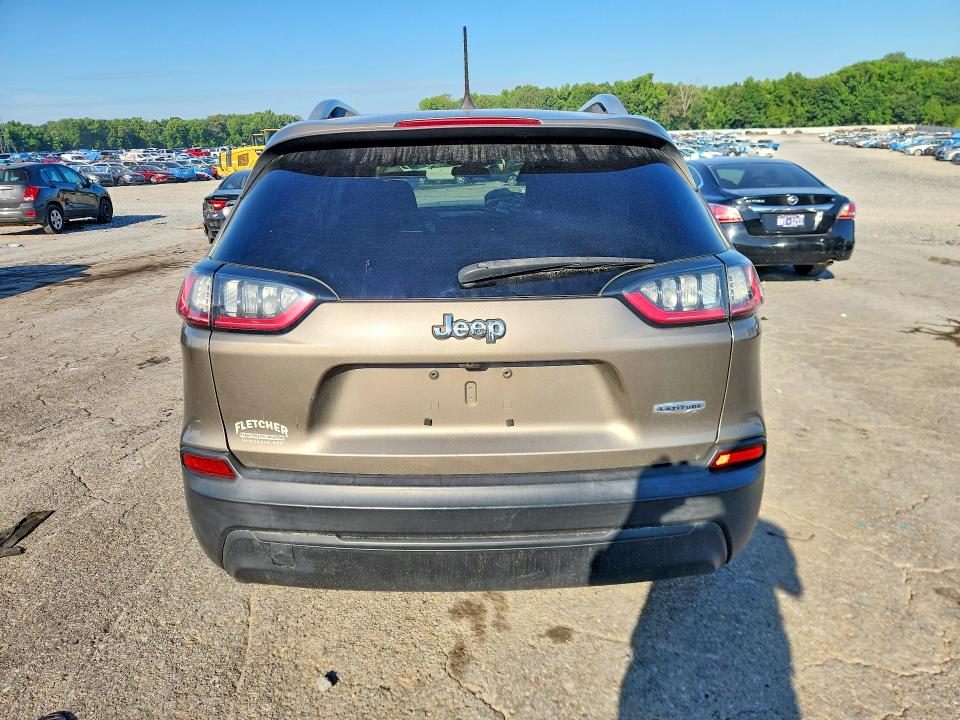 Photo 6 from auction – 2019 JEEP CHEROKEE with VIN 1C4PJLCB5KD339942