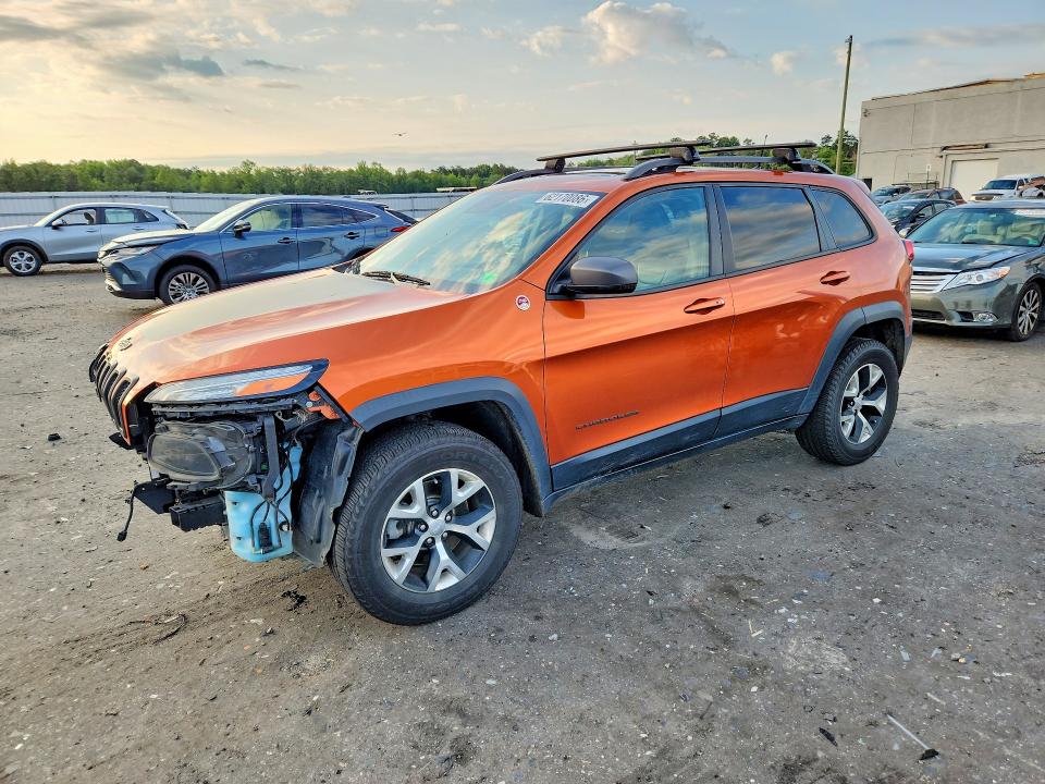 JEEP CHEROKEE 2016 with VIN 1C4PJMBS2GW268802 - Photo from auction
