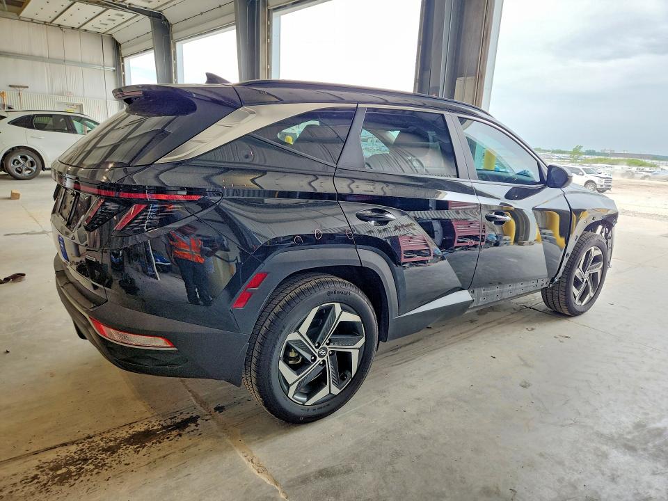 Photo 3 from auction – 2023 HYUNDAI TUCSON with VIN 5NMJFCAE3PH194385