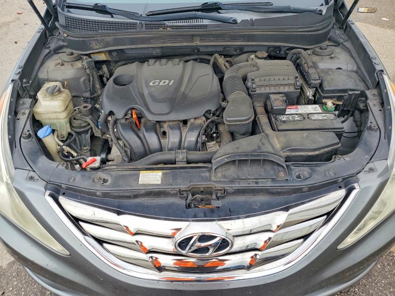 Photo 11 from auction – 2011 HYUNDAI SONATA with VIN 5NPEC4AC0BH035821