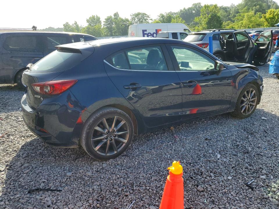 Photo 3 from auction – 2018 MAZDA 3 with VIN 3MZBN1L30JM253966