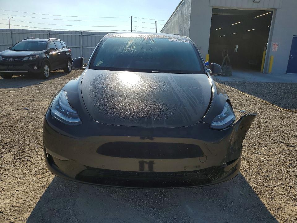 Photo 5 from auction – 2021 TESLA MODEL Y with VIN 5YJYGDEE1MF063139