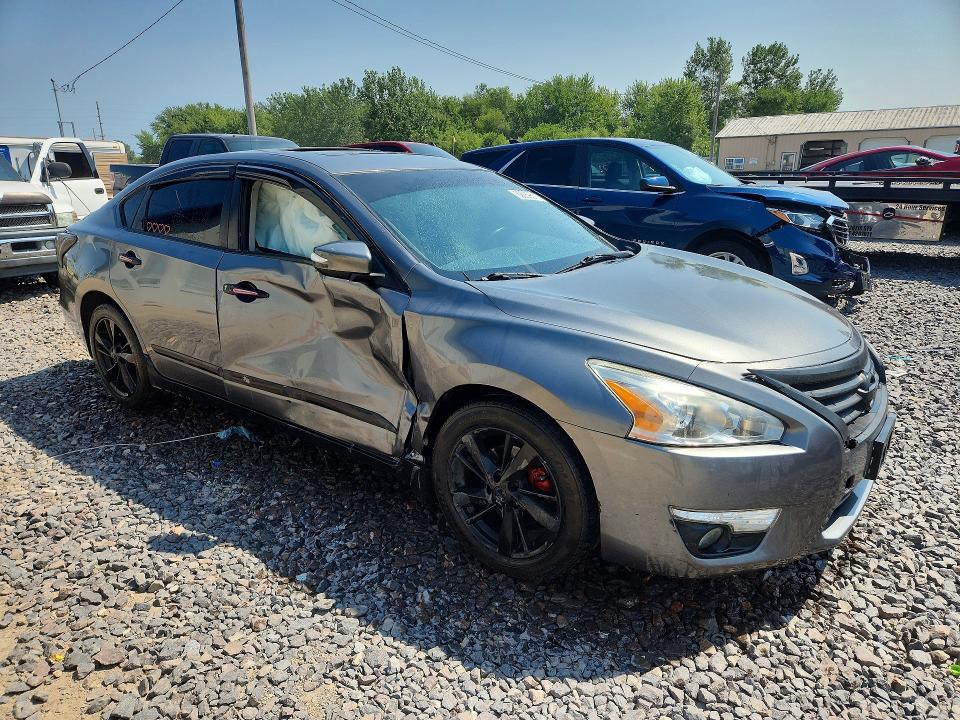 Photo 4 from auction – 2015 NISSAN ALTIMA with VIN 1N4AL3AP5FC132399