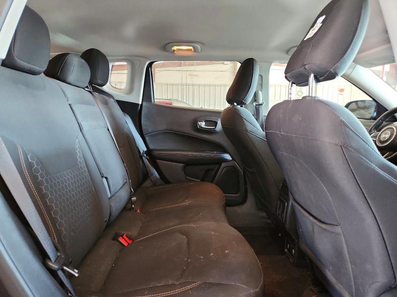 Photo 11 from auction – 2018 JEEP COMPASS with VIN 3C4NJDAB6JT115684