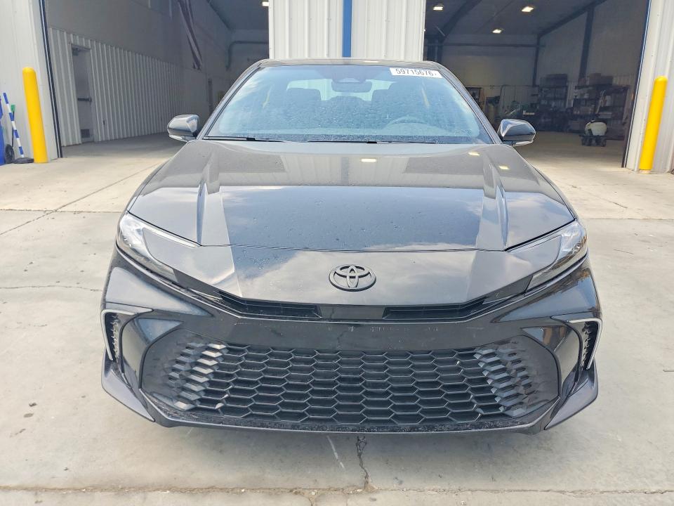 Photo 5 from auction – 2026 TOYOTA CAMRY with VIN 4T1DAACK7TU690288