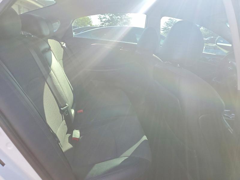 Photo 10 from auction – 2014 HYUNDAI SONATA with VIN 5NPEC4AC3EH921247