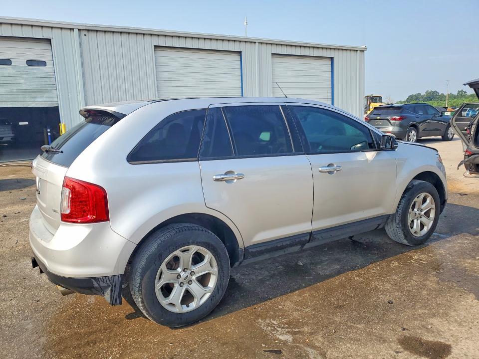 Photo 3 from auction – 2013 FORD EDGE with VIN 2FMDK3JC6DBE30735