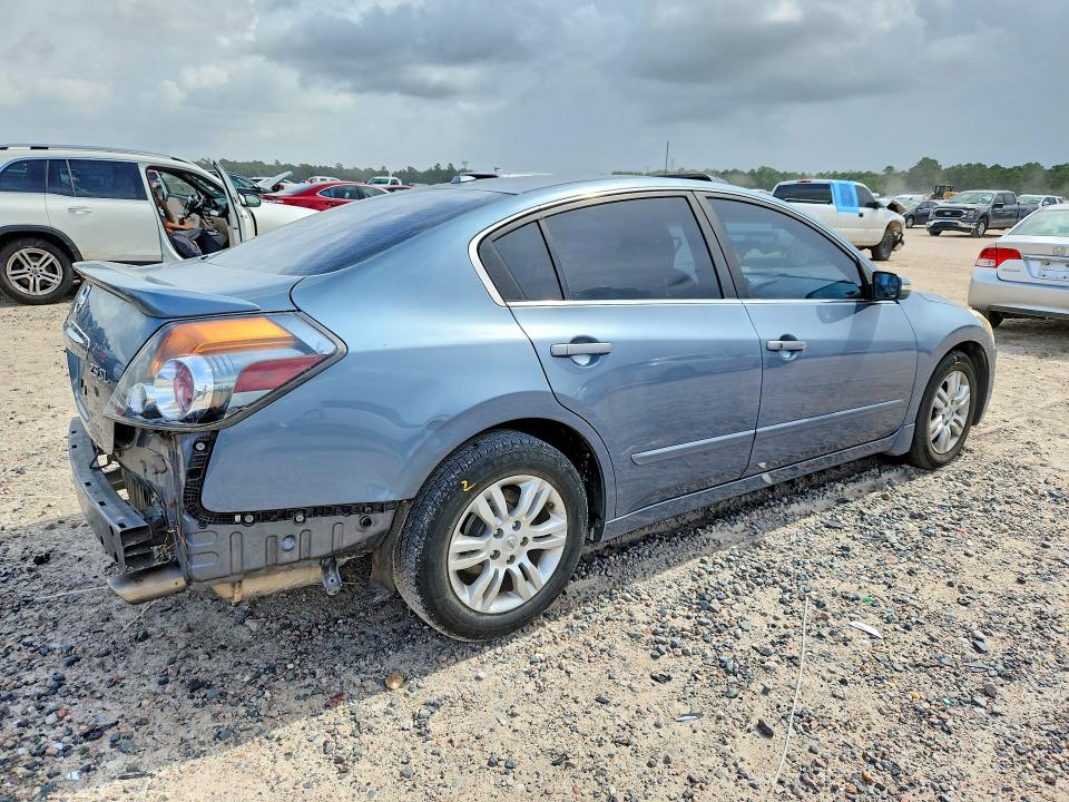 Photo 3 from auction – 2011 NISSAN ALTIMA with VIN 1N4AL2AP0BN482323