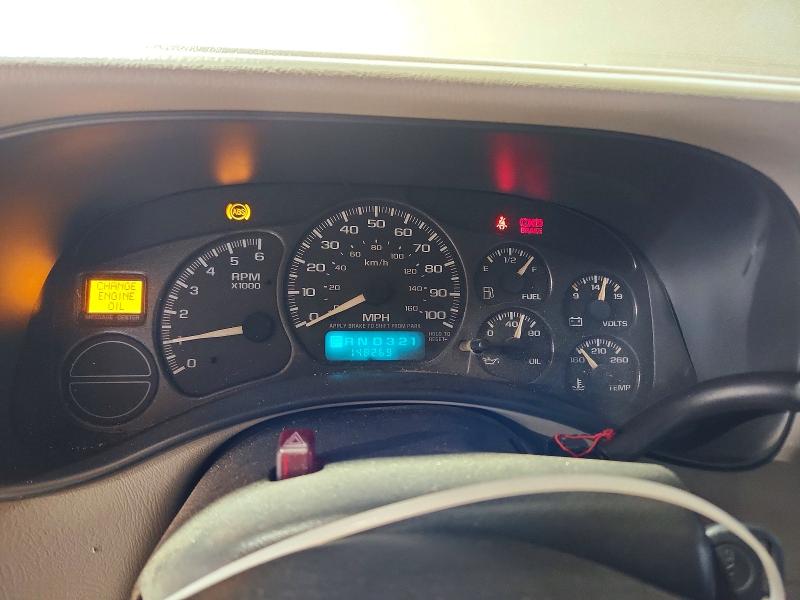 Photo 9 from auction – 2002 GMC NEW SIERRA with VIN 2GTEK19T421282816