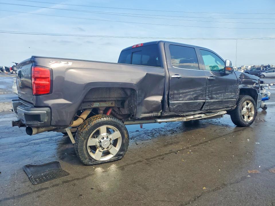 Photo 3 from auction – 2016 CHEVROLET SILVERADO with VIN 1GC1KWE88GF129160