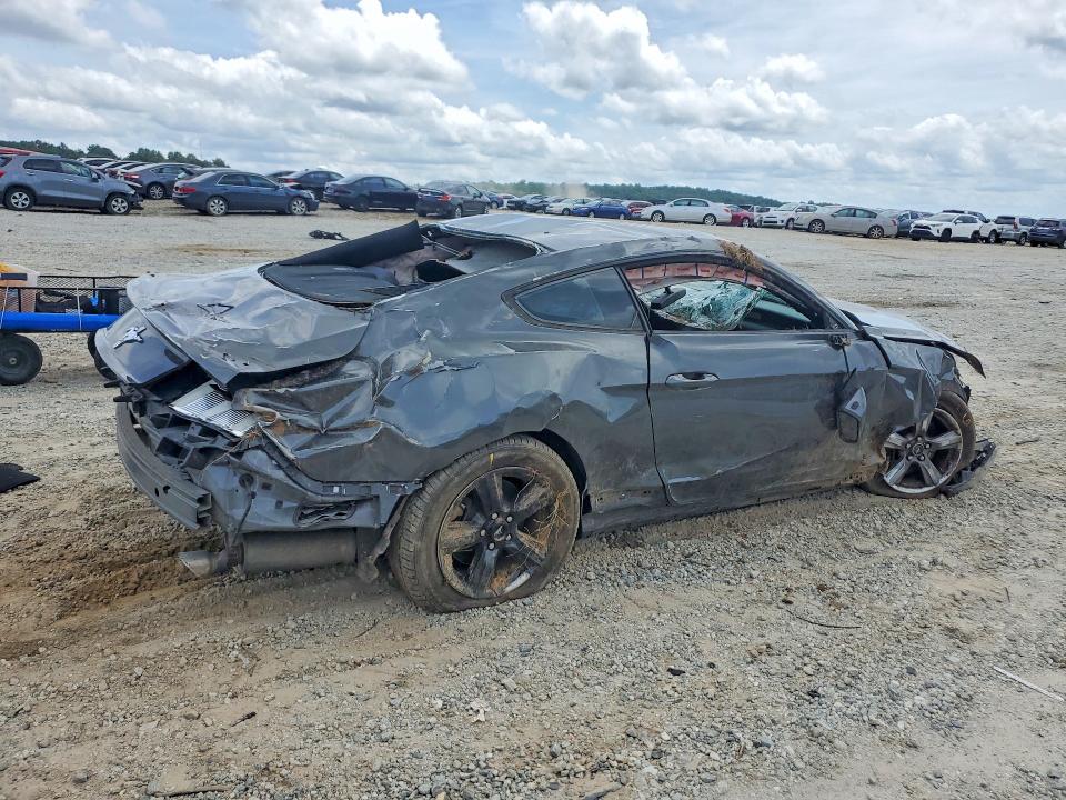 Photo 3 from auction – 2017 FORD MUSTANG with VIN 1FA6P8AM0H5270212