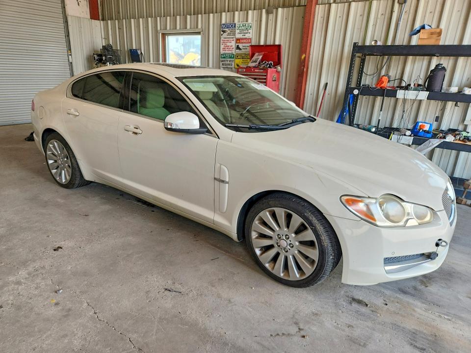 Photo 4 from auction – 2009 JAGUAR XF with VIN SAJWA05B79HR12044