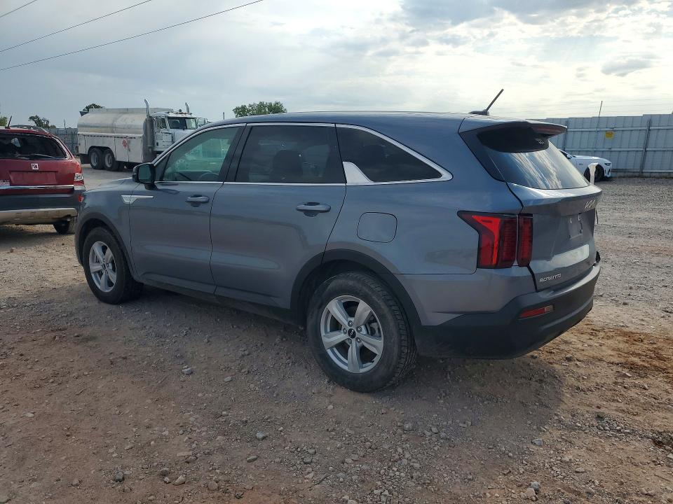 Photo 2 from auction – 2023 KIA SORENTO with VIN 5XYRG4LC5PG246885
