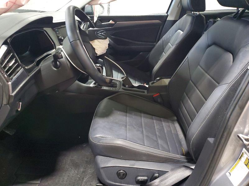 Photo 7 from auction – 2023 VOLKSWAGEN JETTA with VIN 3VW7M7BU3PM042923