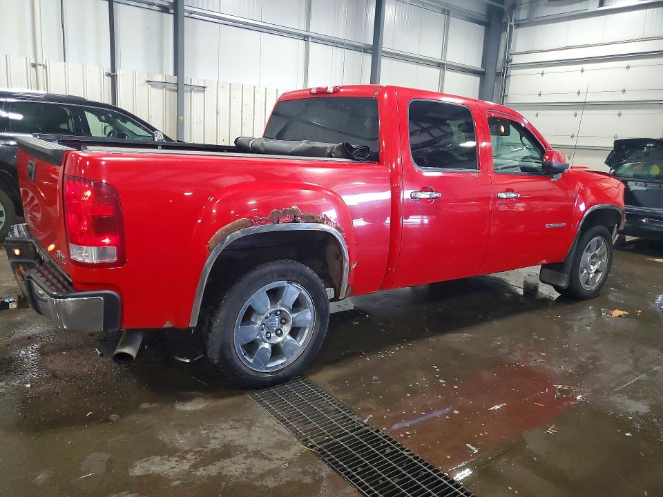 Photo 3 from auction – 2011 GMC SIERRA with VIN 3GTP2WE39BG391131