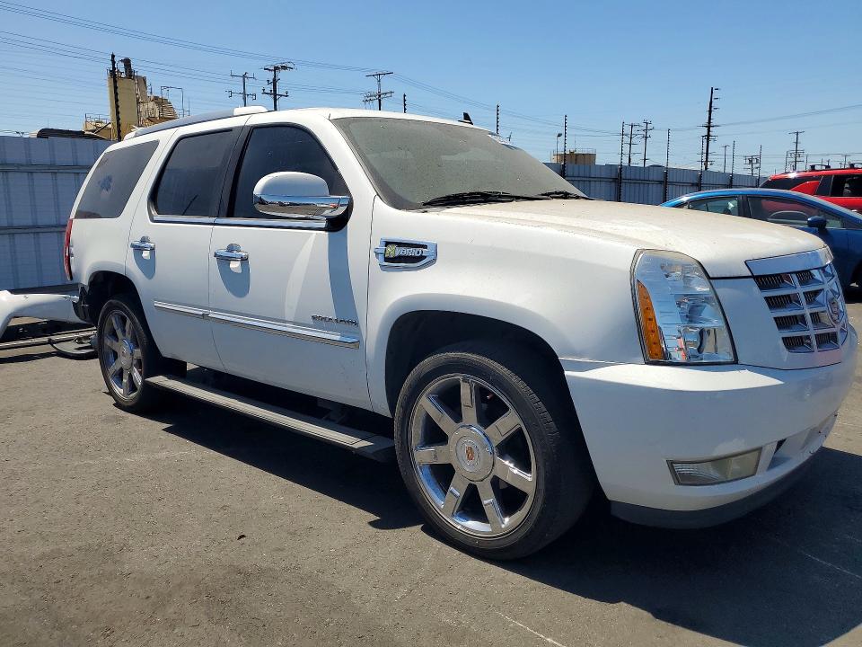 Photo 4 from auction – 2012 CADILLAC ESCALADE with VIN 1GYS3EEJ7CR260436