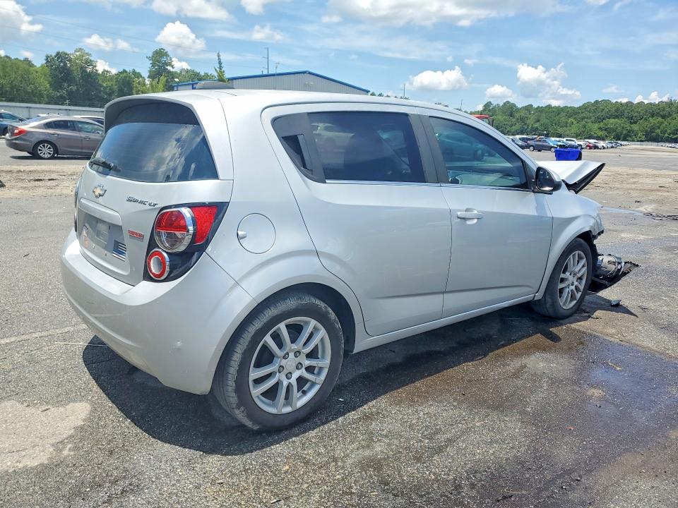Photo 3 from auction – 2015 CHEVROLET SONIC with VIN 1G1JC6SB9F4151443