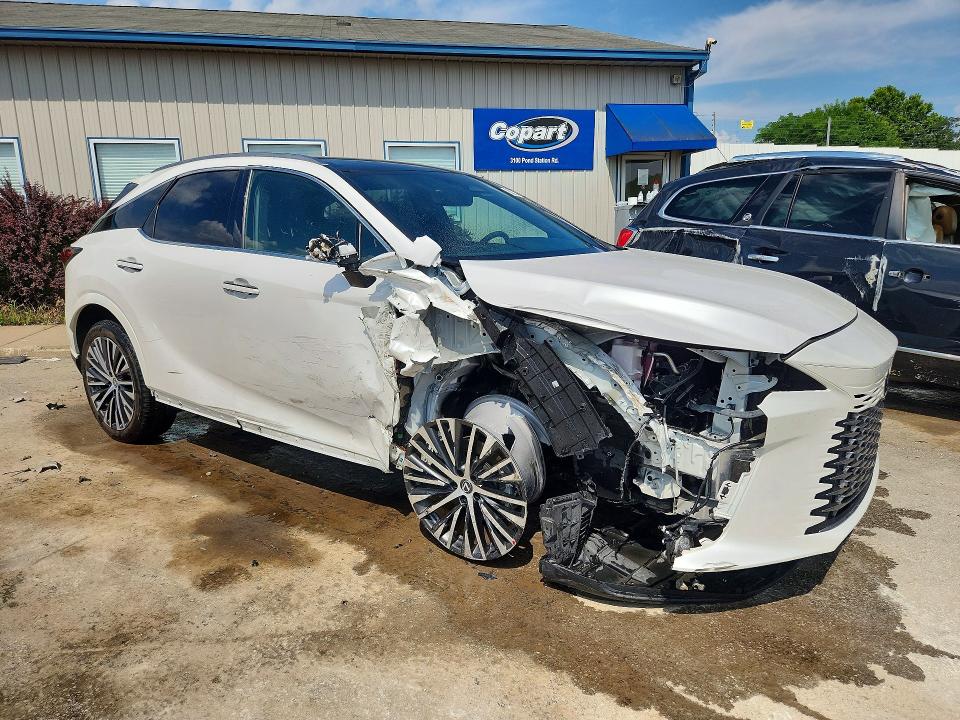 Photo 4 from auction – 2023 LEXUS RX 350H with VIN 2T2BBMCA2PC002276