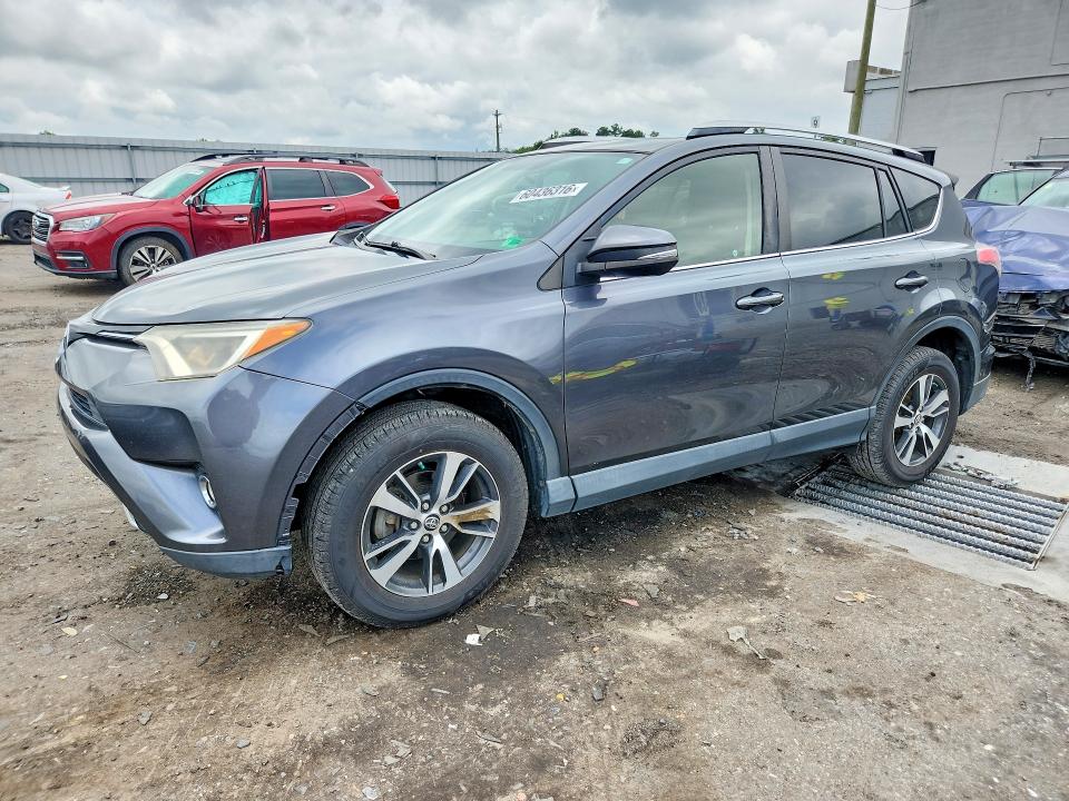 TOYOTA RAV4 2016 с VIN JTMRFREV7GD193877 - Фото с аукциона