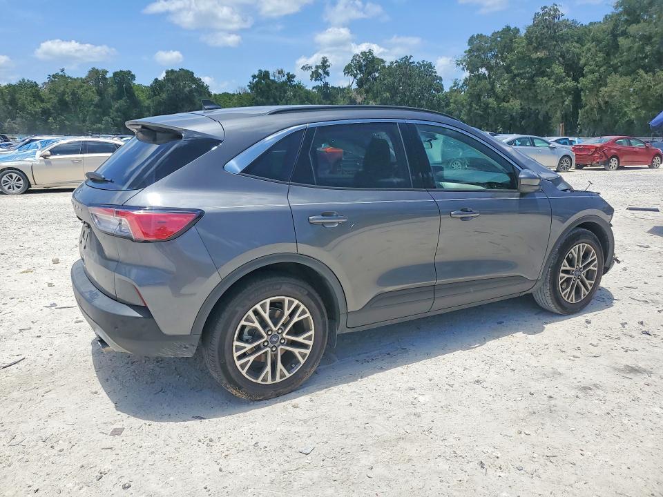 Photo 3 from auction – 2022 FORD ESCAPE with VIN 1FMCU0H62NUB90471