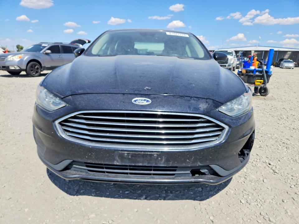 Photo 5 from auction – 2019 FORD FUSION with VIN 3FA6P0LU5KR143801