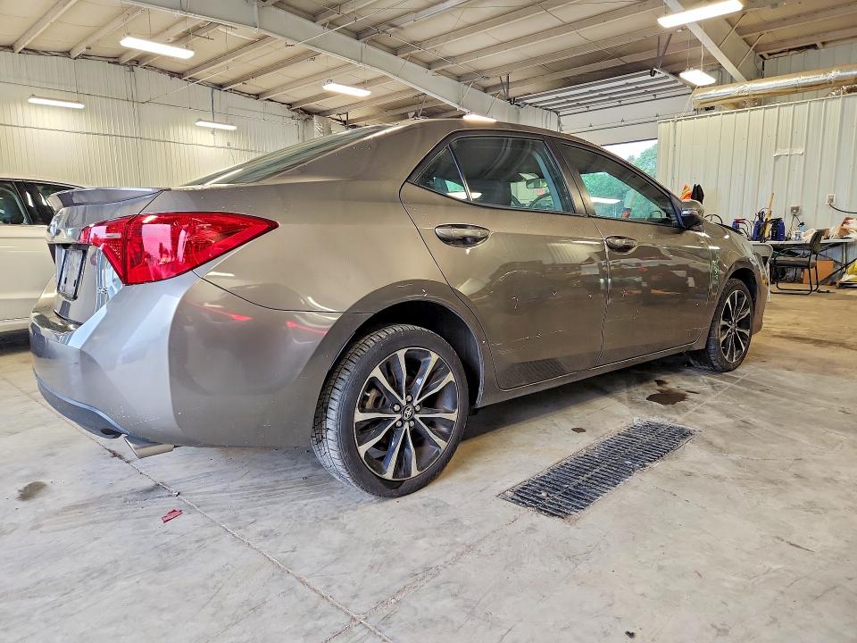 Photo 3 from auction – 2017 TOYOTA COROLLA with VIN 2T1BURHE0HC819478