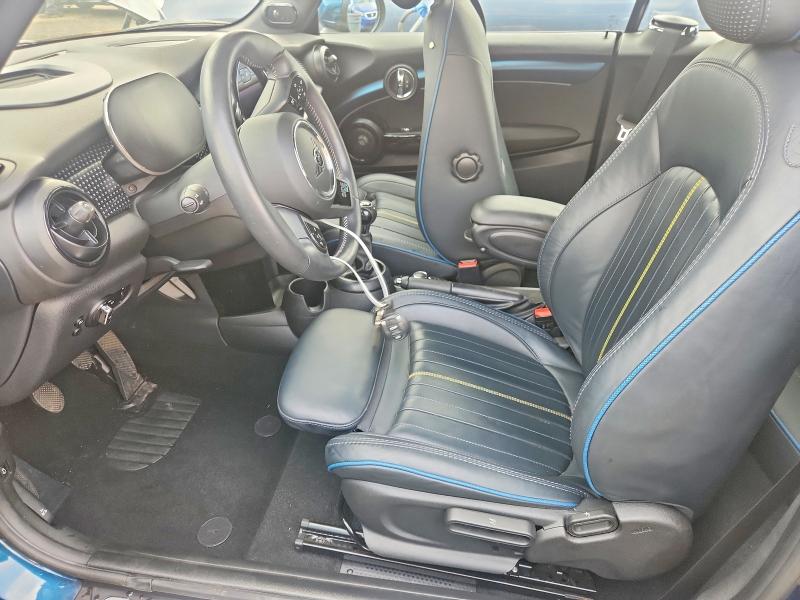 Снимка 7 от търг – 2022 MINI COOPER с VIN WMW43DL06N3N40564