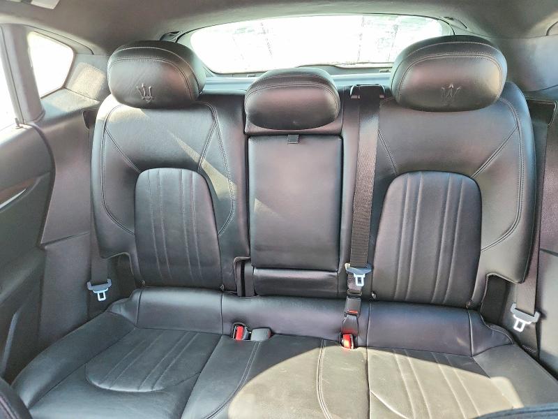 Photo 10 from auction – 2017 MASERATI LEVANTE with VIN ZN661XUAXHX248129