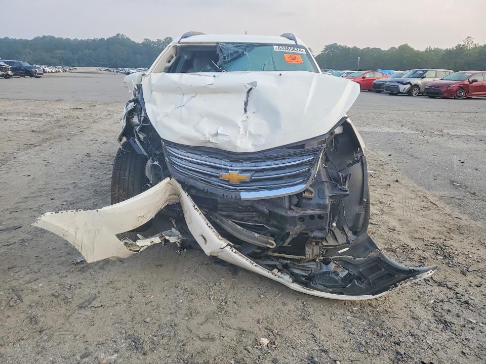Photo 5 from auction – 2015 CHEVROLET TRAVERSE with VIN 1GNKRHKD5FJ194760