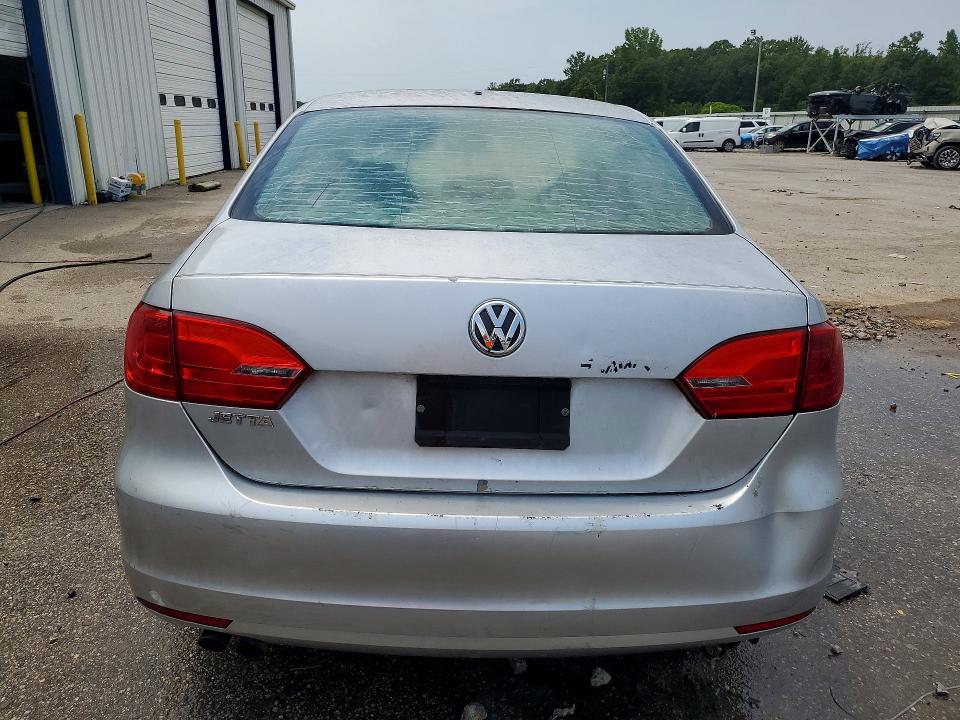 Photo 6 from auction – 2012 VOLKSWAGEN JETTA with VIN 3VW2K7AJ2CM335424