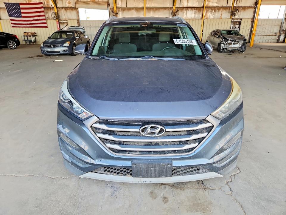 Photo 5 from auction – 2017 HYUNDAI TUCSON with VIN KM8J33A29HU377844